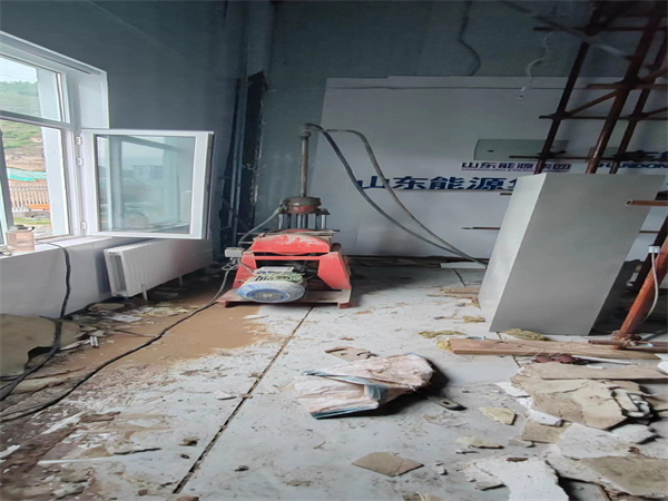 宁明地基基础下沉墙体裂缝加固注浆顶升施工